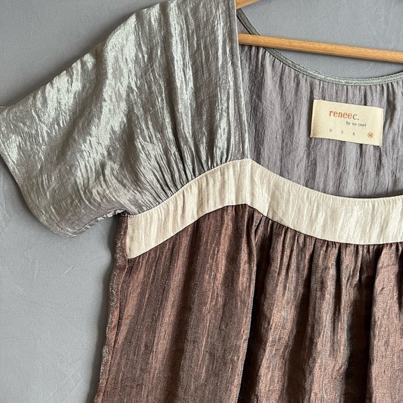 Renee C Women’s Blouse By SO Cool Medium - Picture 3 of 5